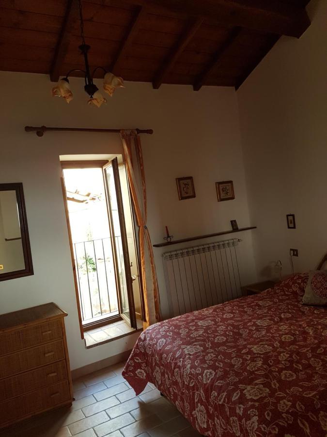 Casa Ernesto-Amica Dei Ciclisti Villa Acquasparta Luaran gambar