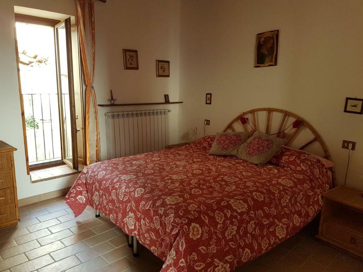 Casa Ernesto-Amica Dei Ciclisti Villa Acquasparta Luaran gambar